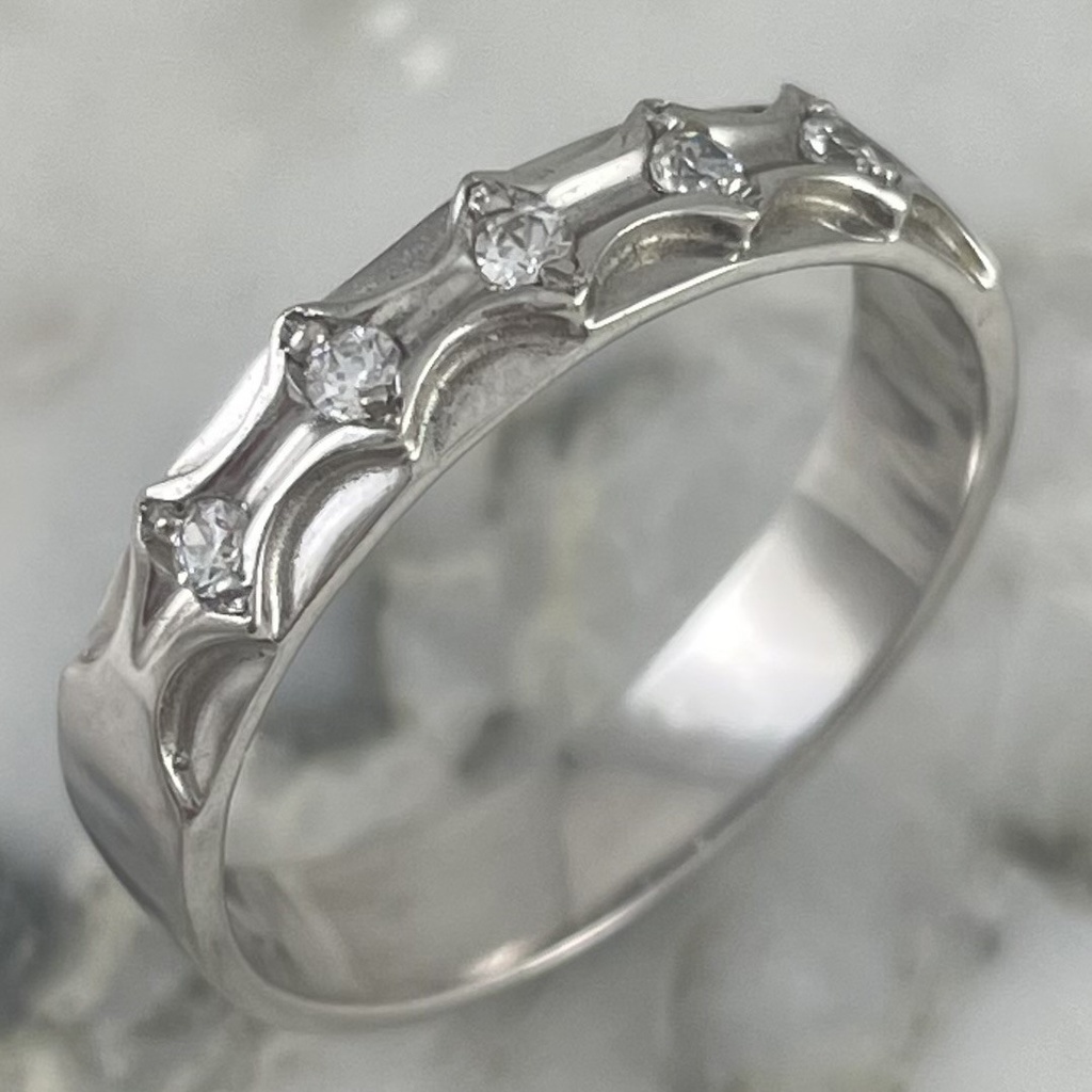 Bright Carved Hoop Ring