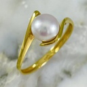 Luminous Pearl Ring