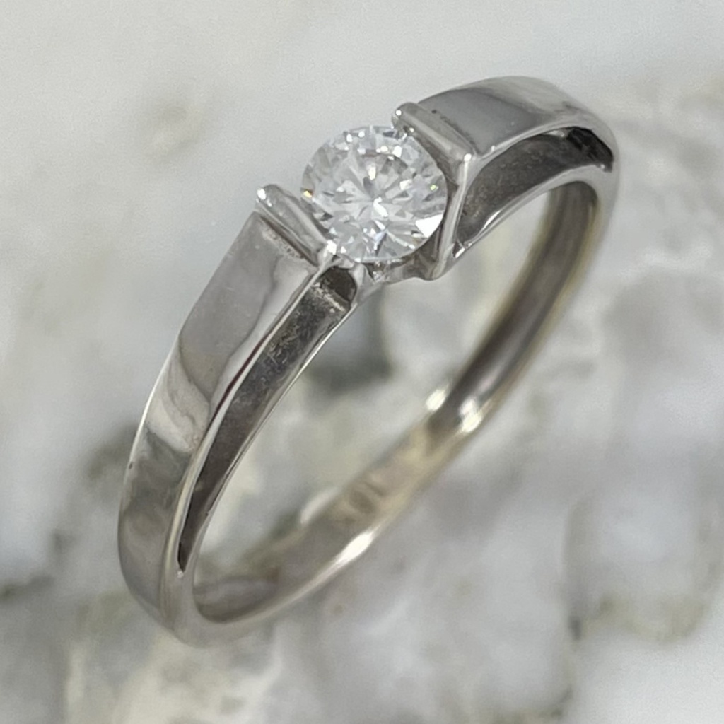  Double Hoop Solitaire Ring