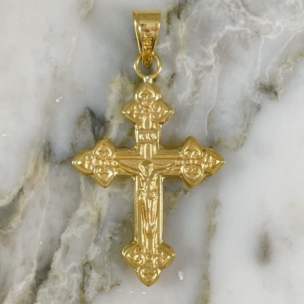 Christ Mateado Pendant with Clover Tips