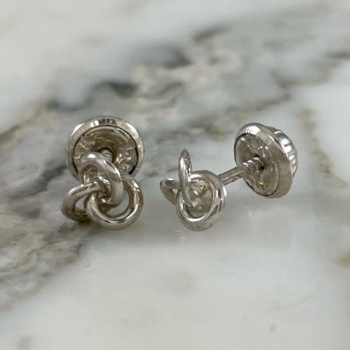 Fine Threaded Knot Stud