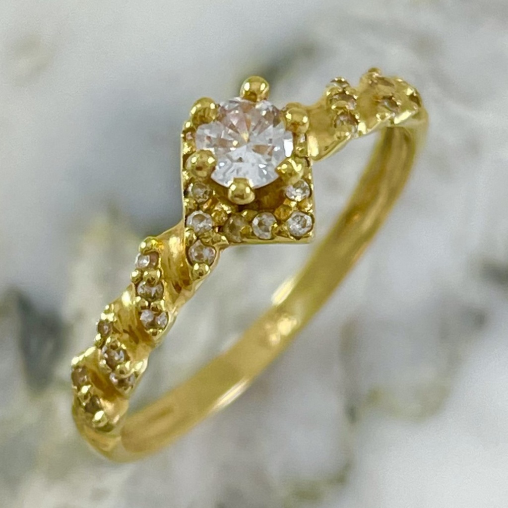 Intricate Band Solitaire Ring