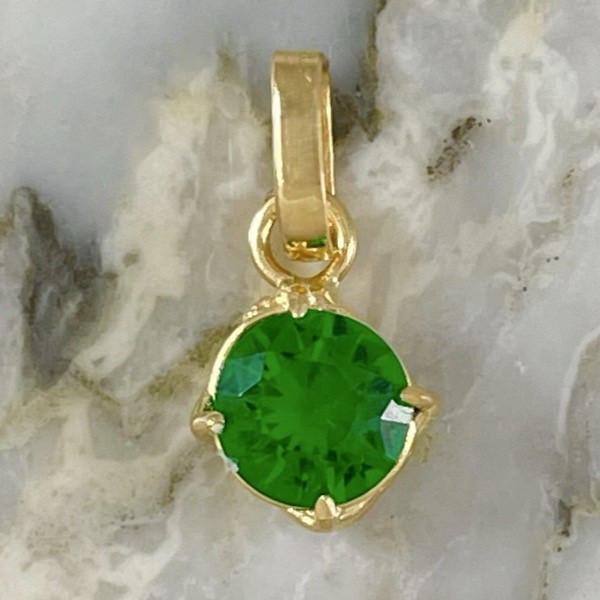 Shiny Zircon Pendant