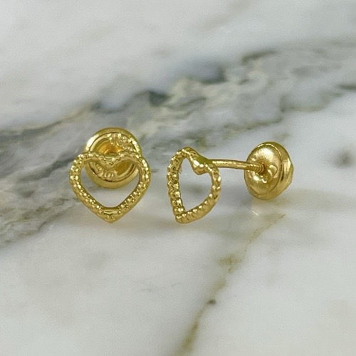 Fine Twisted Heart Screw-Back Stud