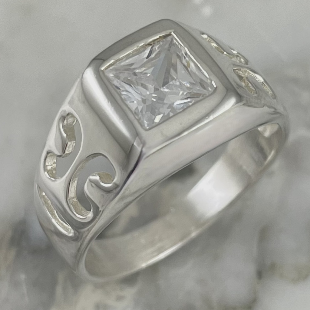 Polux Ring