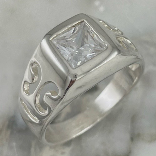 Polux Ring