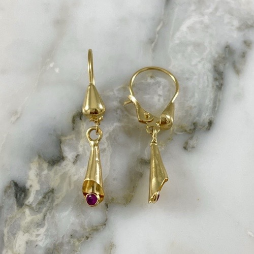 Arete Gota en Cono