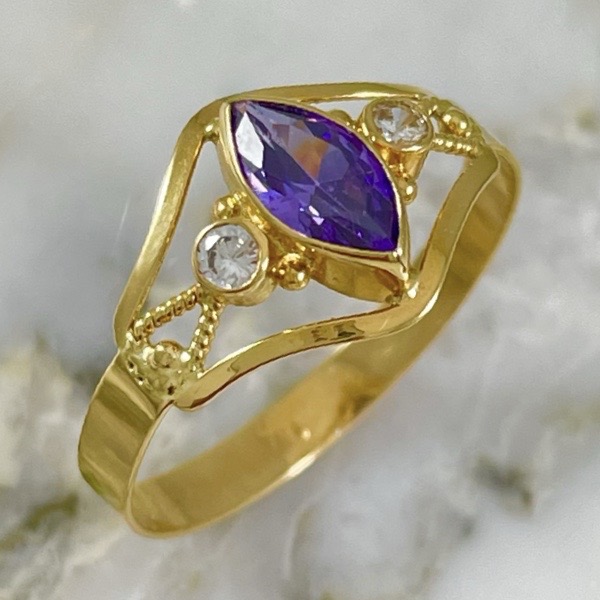 Marquise Chistell Ring