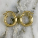 Victoria Fine Closed Twist Hoop