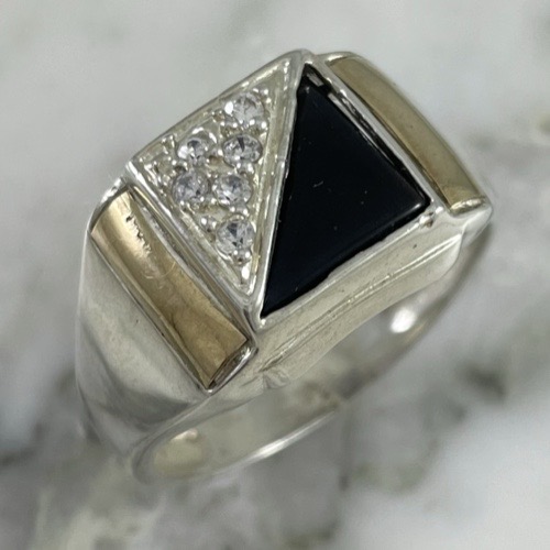 Diagonal Ring