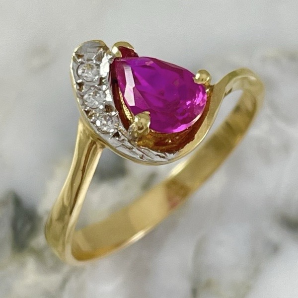 Drop Of Passion Ring 